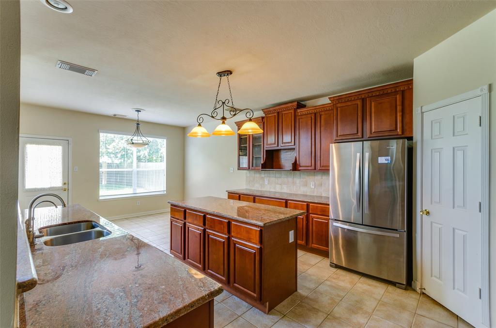 8115 2 Summer Wind Court, Sugar Land, Texas 77479, 5 Bedrooms Bedrooms, 13 Rooms Rooms,3 BathroomsBathrooms,Single-family,For Sale,Summer Wind,53880270