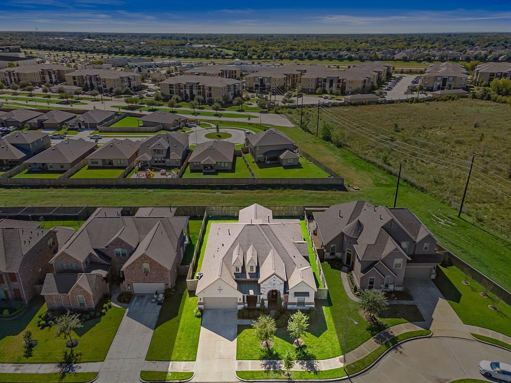 21215 1 Hawkspur Circle, Richmond, Texas 77407, 4 Bedrooms Bedrooms, 10 Rooms Rooms,3 BathroomsBathrooms,Single-family,For Sale,Hawkspur,75520754