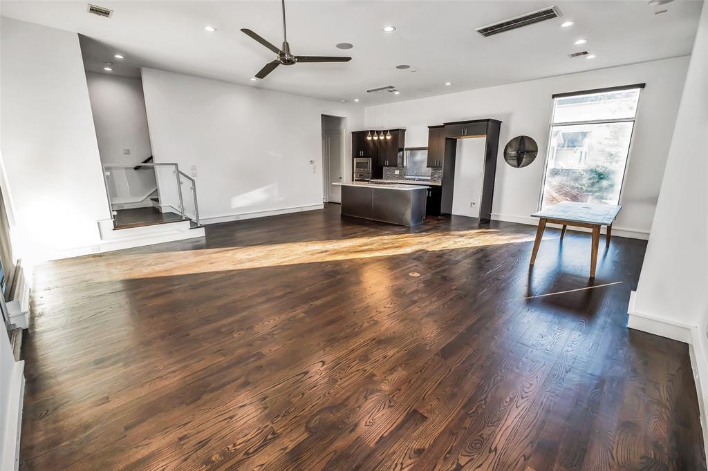 5226 4 Maxie Street, Houston, Texas 77007, 3 Bedrooms Bedrooms, 11 Rooms Rooms,3 BathroomsBathrooms,Single-family,For Sale,Maxie,57124909