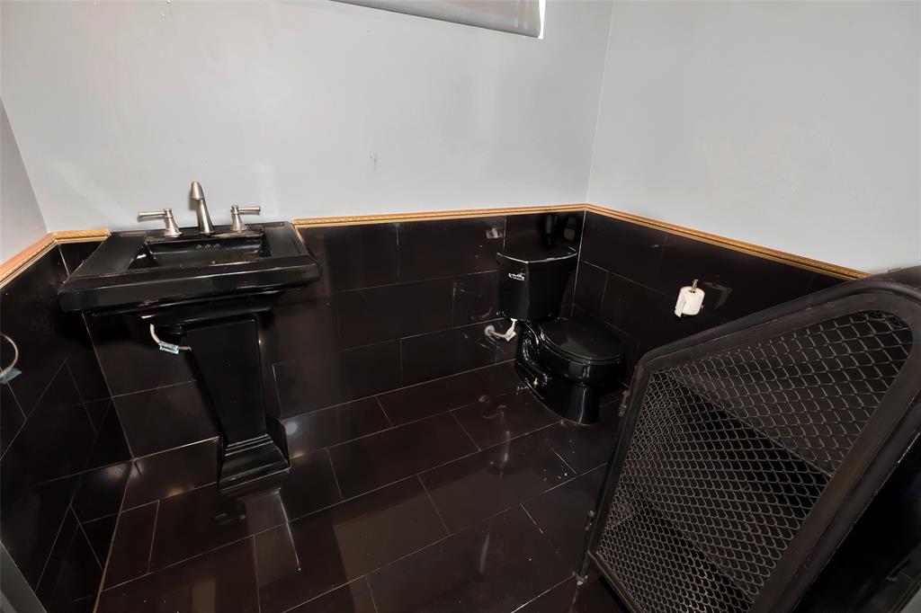 5226 4 Maxie Street, Houston, Texas 77007, 3 Bedrooms Bedrooms, 11 Rooms Rooms,3 BathroomsBathrooms,Single-family,For Sale,Maxie,57124909