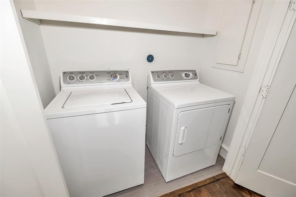5226 4 Maxie Street, Houston, Texas 77007, 3 Bedrooms Bedrooms, 11 Rooms Rooms,3 BathroomsBathrooms,Single-family,For Sale,Maxie,57124909