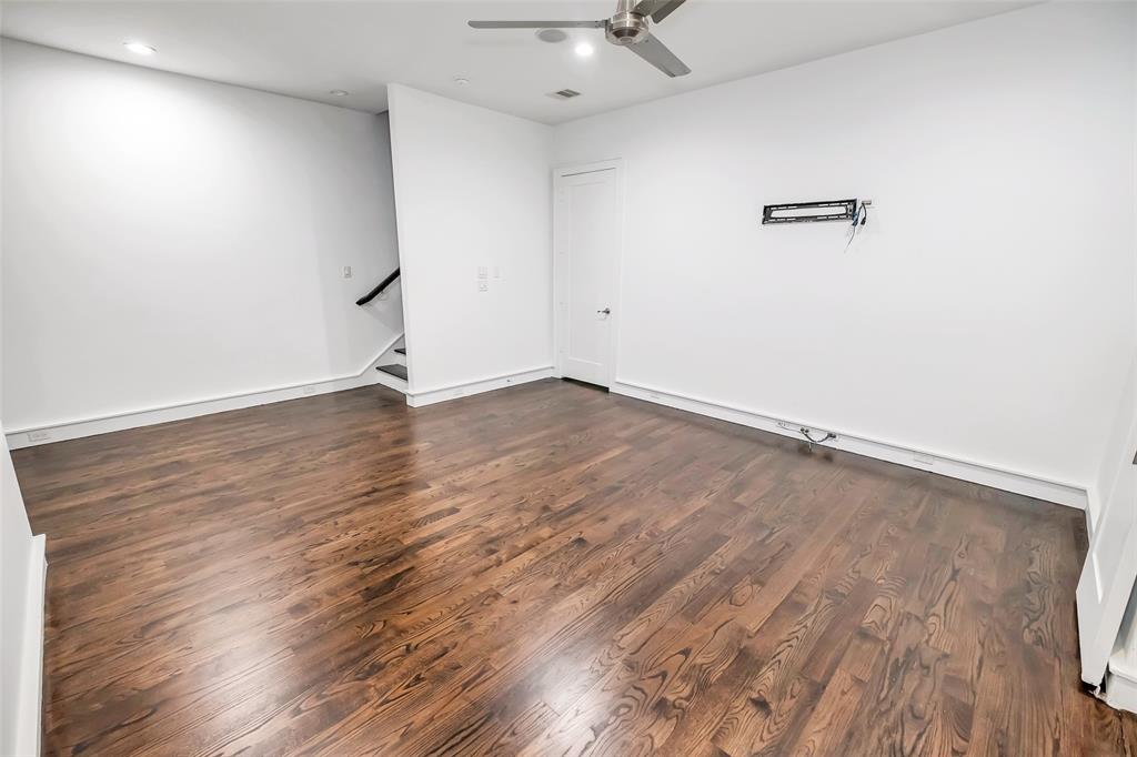5226 4 Maxie Street, Houston, Texas 77007, 3 Bedrooms Bedrooms, 11 Rooms Rooms,3 BathroomsBathrooms,Single-family,For Sale,Maxie,57124909