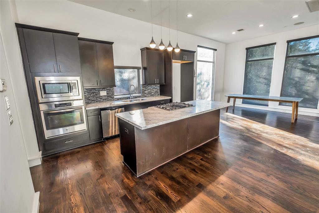 5226 4 Maxie Street, Houston, Texas 77007, 3 Bedrooms Bedrooms, 11 Rooms Rooms,3 BathroomsBathrooms,Single-family,For Sale,Maxie,57124909