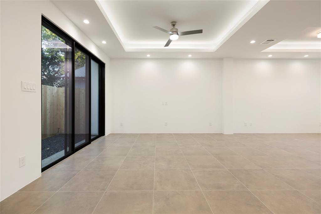 917 3 Nicholson Street, Houston, Texas 77008, 3 Bedrooms Bedrooms, 9 Rooms Rooms,2 BathroomsBathrooms,Single-family,For Sale,Nicholson,83981183