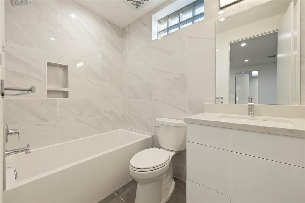 917 3 Nicholson Street, Houston, Texas 77008, 3 Bedrooms Bedrooms, 9 Rooms Rooms,2 BathroomsBathrooms,Single-family,For Sale,Nicholson,83981183