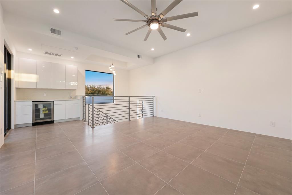 917 3 Nicholson Street, Houston, Texas 77008, 3 Bedrooms Bedrooms, 9 Rooms Rooms,2 BathroomsBathrooms,Single-family,For Sale,Nicholson,83981183
