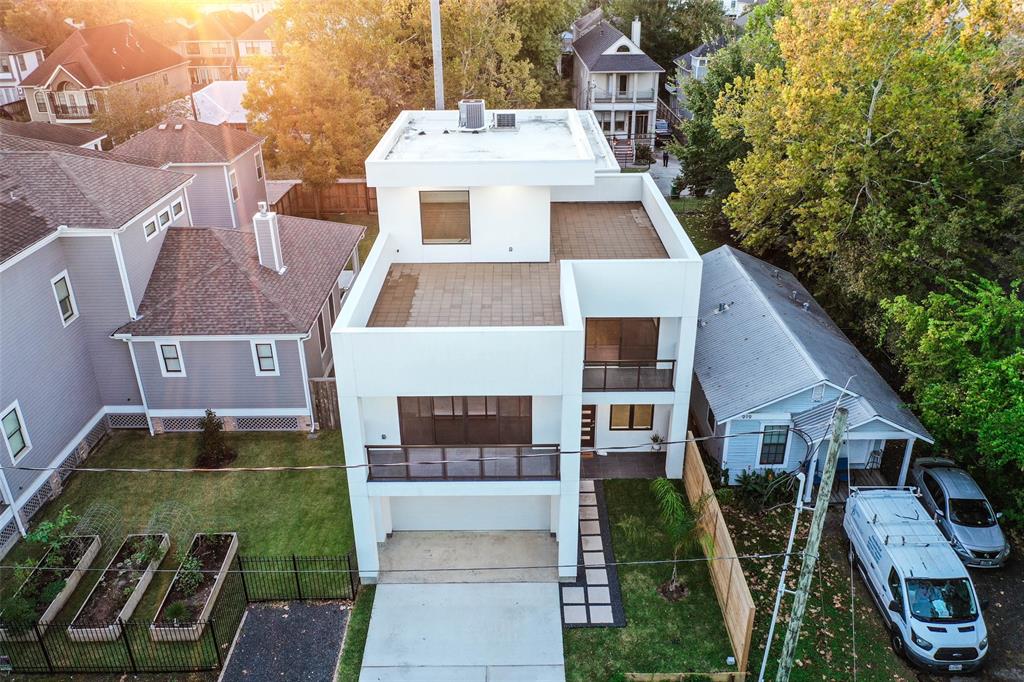 917 3 Nicholson Street, Houston, Texas 77008, 3 Bedrooms Bedrooms, 9 Rooms Rooms,2 BathroomsBathrooms,Single-family,For Sale,Nicholson,83981183