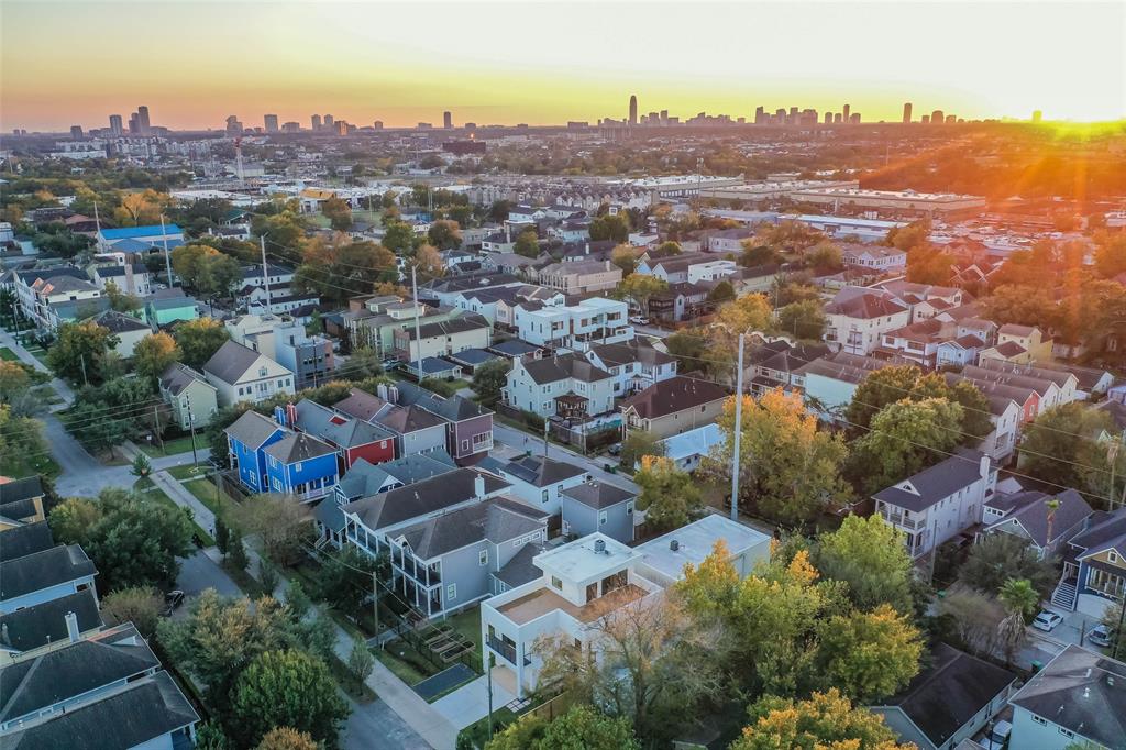 917 3 Nicholson Street, Houston, Texas 77008, 3 Bedrooms Bedrooms, 9 Rooms Rooms,2 BathroomsBathrooms,Single-family,For Sale,Nicholson,83981183