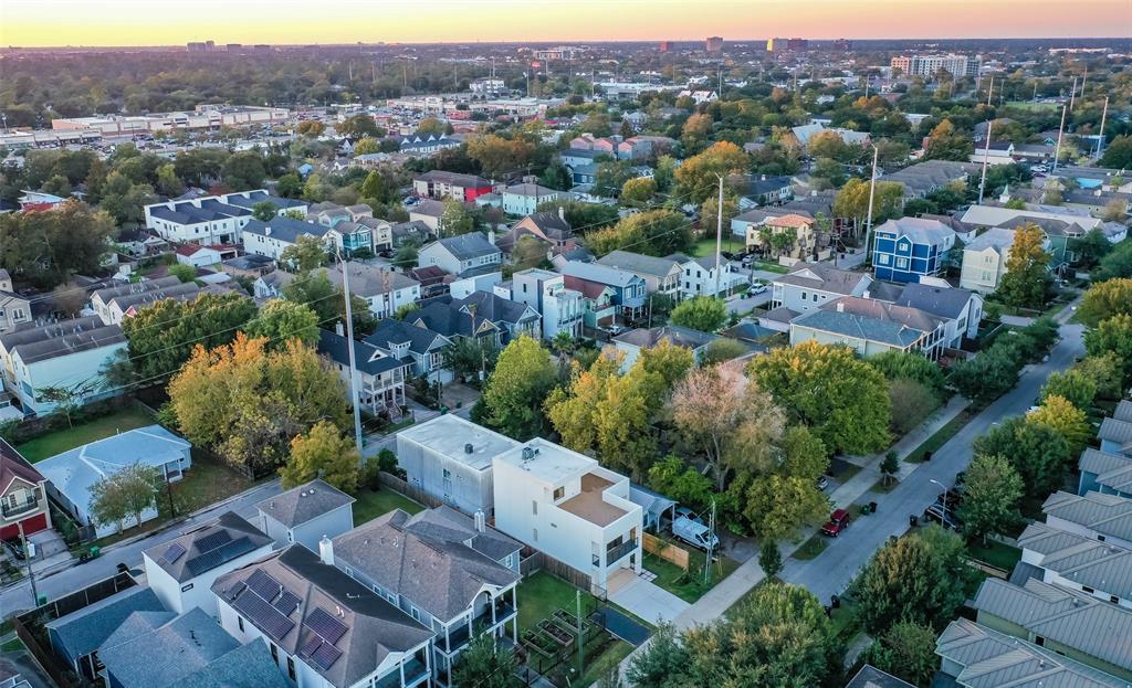 917 3 Nicholson Street, Houston, Texas 77008, 3 Bedrooms Bedrooms, 9 Rooms Rooms,2 BathroomsBathrooms,Single-family,For Sale,Nicholson,83981183