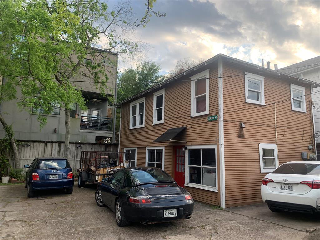 2402 2 Driscoll Street, Houston, Texas 77019, 1 Bedroom Bedrooms, ,1 BathroomBathrooms,Multi-family,For Sale,Driscoll,77193506