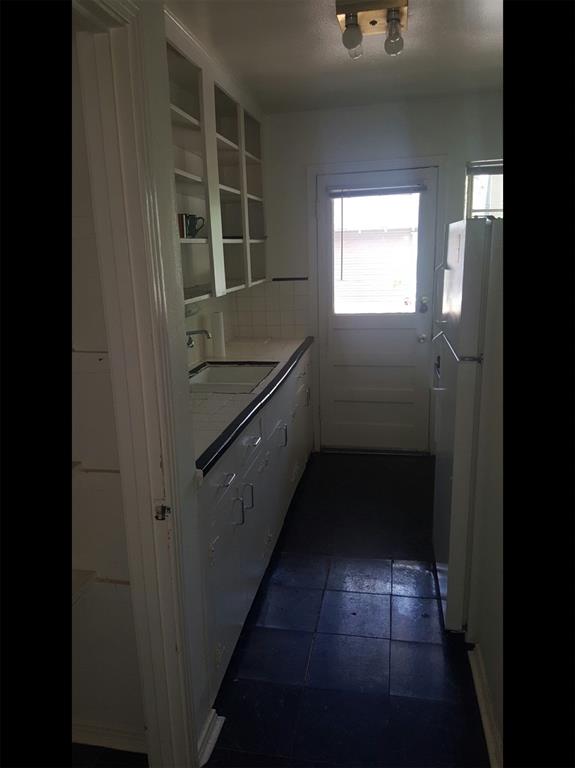 2402 2 Driscoll Street, Houston, Texas 77019, 1 Bedroom Bedrooms, ,1 BathroomBathrooms,Multi-family,For Sale,Driscoll,77193506