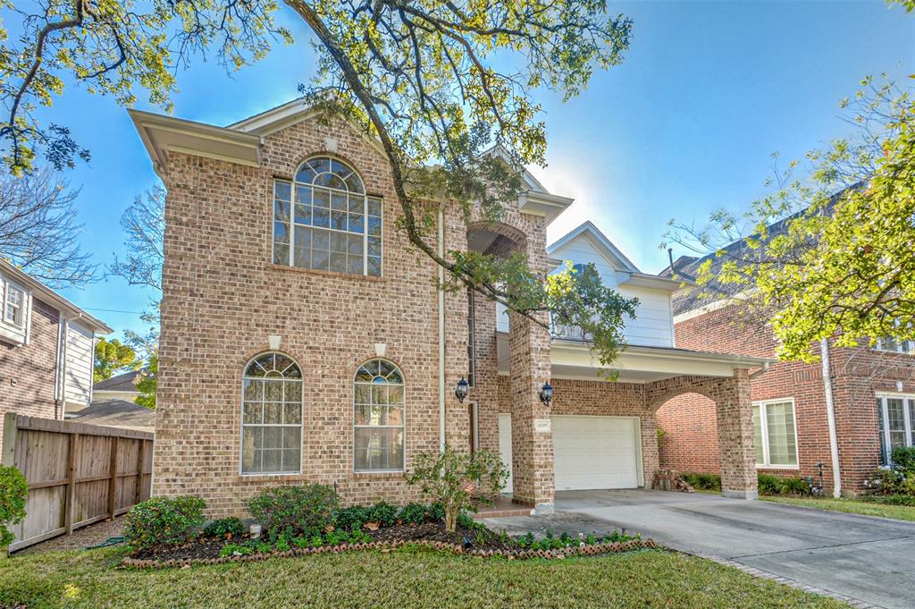 4209 2 Amherst Street, Houston, Texas 77005, 4 Bedrooms Bedrooms, 10 Rooms Rooms,4 BathroomsBathrooms,Single-family,For Sale,Amherst,98529143