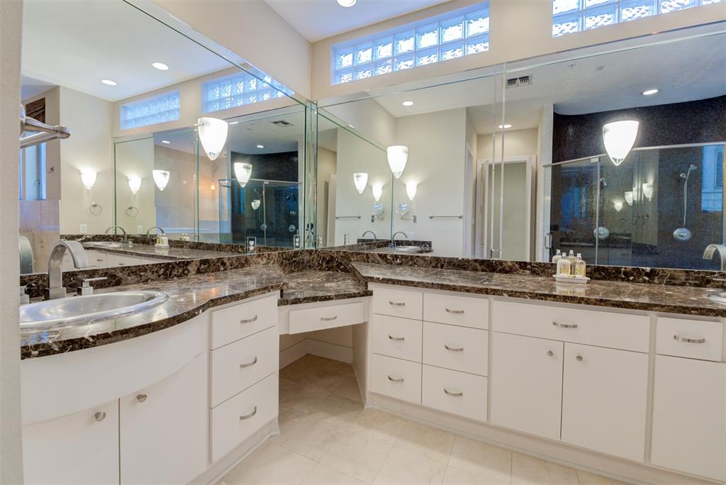 4413 3 Mandell Street, Houston, Texas 77006, 4 Bedrooms Bedrooms, 8 Rooms Rooms,3 BathroomsBathrooms,Single-family,For Sale,Mandell,65361727