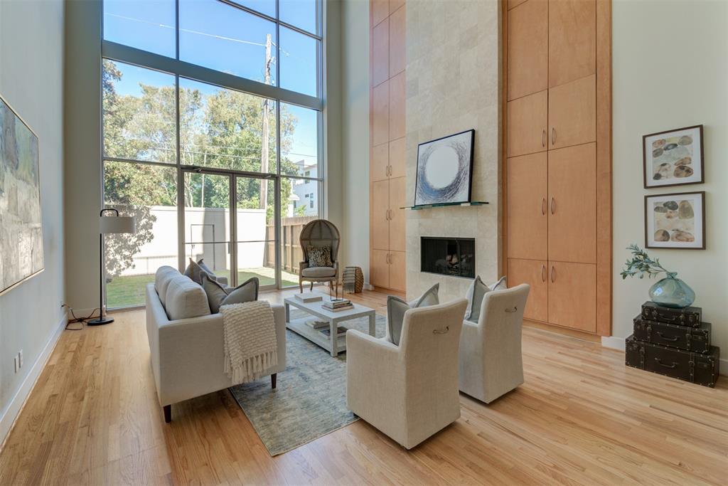 4413 3 Mandell Street, Houston, Texas 77006, 4 Bedrooms Bedrooms, 8 Rooms Rooms,3 BathroomsBathrooms,Single-family,For Sale,Mandell,65361727