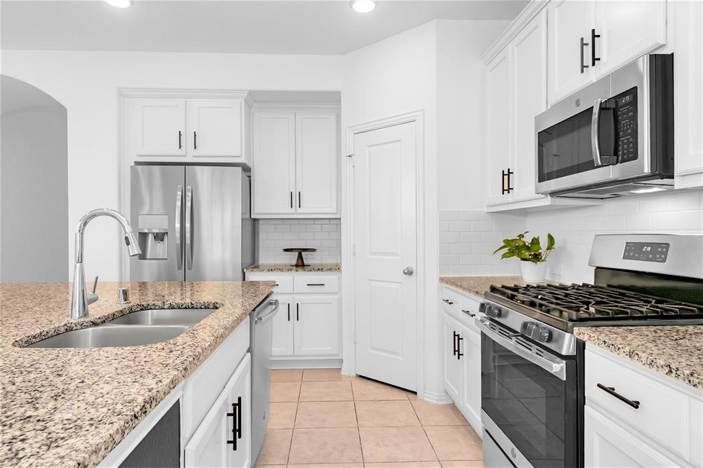 15131 2 Barbado Ridge Trail, Cypress, Texas 77433, 4 Bedrooms Bedrooms, 5 Rooms Rooms,3 BathroomsBathrooms,Single-family,For Sale,Barbado Ridge,61929261