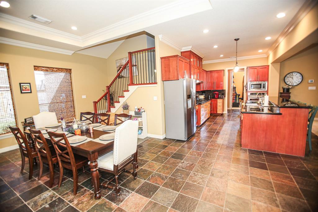108 2 Arrowhead Drive, Lake Jackson, Texas 77566, 4 Bedrooms Bedrooms, 4 Rooms Rooms,4 BathroomsBathrooms,Single-family,For Sale,Arrowhead,50123570