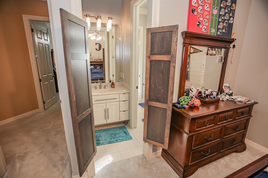 108 2 Arrowhead Drive, Lake Jackson, Texas 77566, 4 Bedrooms Bedrooms, 4 Rooms Rooms,4 BathroomsBathrooms,Single-family,For Sale,Arrowhead,50123570