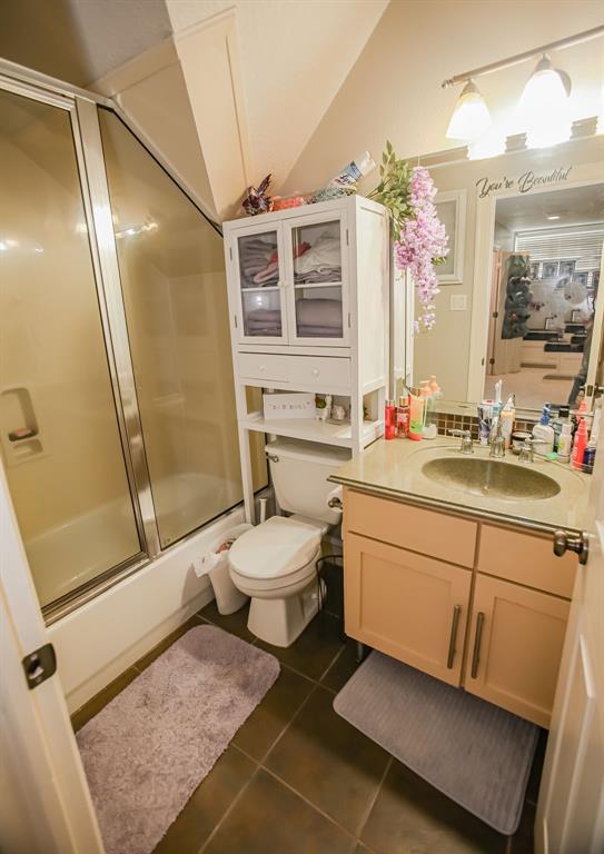 108 2 Arrowhead Drive, Lake Jackson, Texas 77566, 4 Bedrooms Bedrooms, 4 Rooms Rooms,4 BathroomsBathrooms,Single-family,For Sale,Arrowhead,50123570