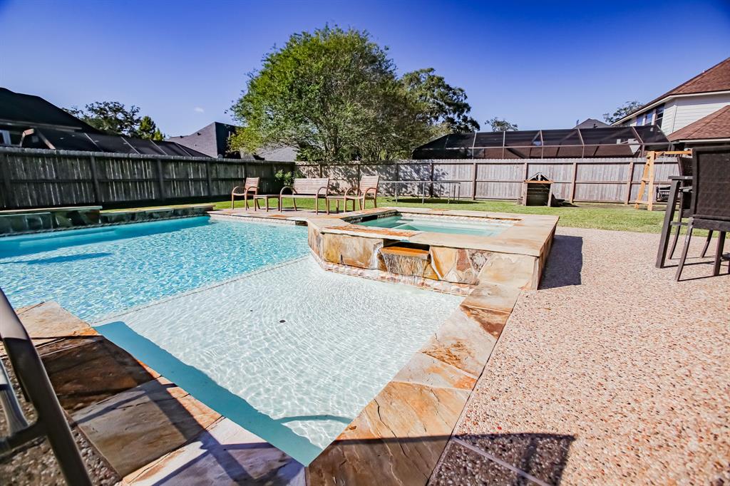 108 2 Arrowhead Drive, Lake Jackson, Texas 77566, 4 Bedrooms Bedrooms, 4 Rooms Rooms,4 BathroomsBathrooms,Single-family,For Sale,Arrowhead,50123570
