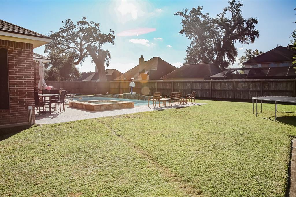 108 2 Arrowhead Drive, Lake Jackson, Texas 77566, 4 Bedrooms Bedrooms, 4 Rooms Rooms,4 BathroomsBathrooms,Single-family,For Sale,Arrowhead,50123570