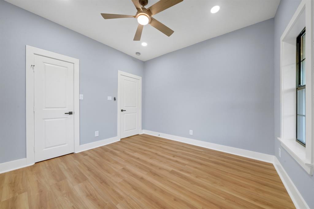 2416 1 Lee Street, Houston, Texas 77026, 3 Bedrooms Bedrooms, 5 Rooms Rooms,2 BathroomsBathrooms,Single-family,For Sale,Lee,87203511