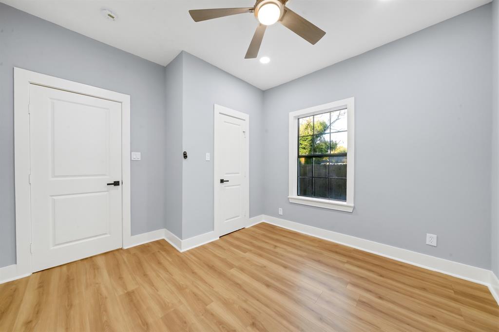 2416 1 Lee Street, Houston, Texas 77026, 3 Bedrooms Bedrooms, 5 Rooms Rooms,2 BathroomsBathrooms,Single-family,For Sale,Lee,87203511