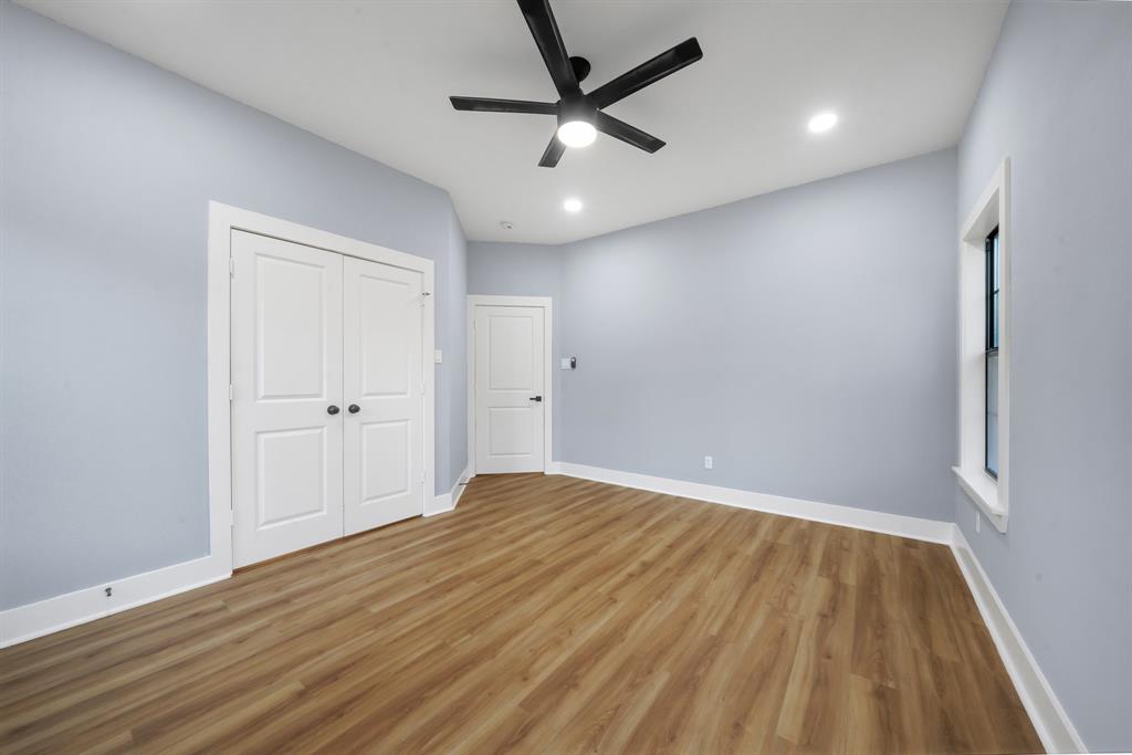 2416 1 Lee Street, Houston, Texas 77026, 3 Bedrooms Bedrooms, 5 Rooms Rooms,2 BathroomsBathrooms,Single-family,For Sale,Lee,87203511