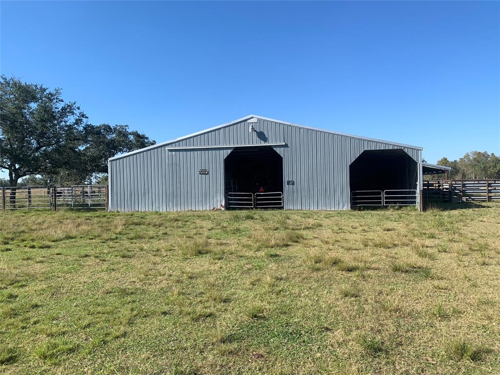 4212 1 CR 182, Alvin, Texas 77511, ,2 BathroomsBathrooms,Country Homes/acreage,For Sale,CR 182,22937544