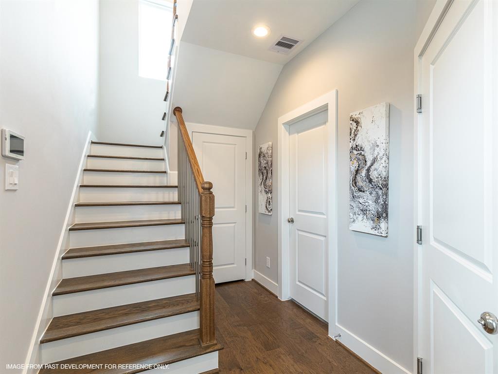 5330 3 Donovan Gardens Lane, Houston, Texas 77091, 3 Bedrooms Bedrooms, 12 Rooms Rooms,3 BathroomsBathrooms,Single-family,For Sale,Donovan Gardens Lane,85338063