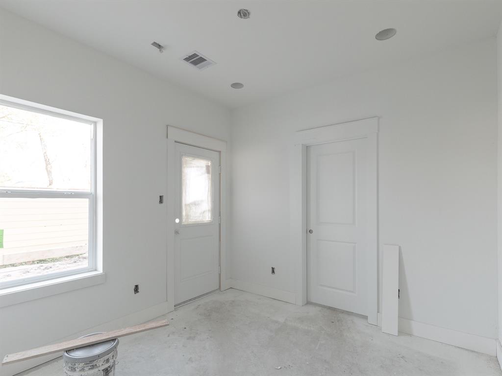5330 3 Donovan Gardens Lane, Houston, Texas 77091, 3 Bedrooms Bedrooms, 12 Rooms Rooms,3 BathroomsBathrooms,Single-family,For Sale,Donovan Gardens Lane,85338063