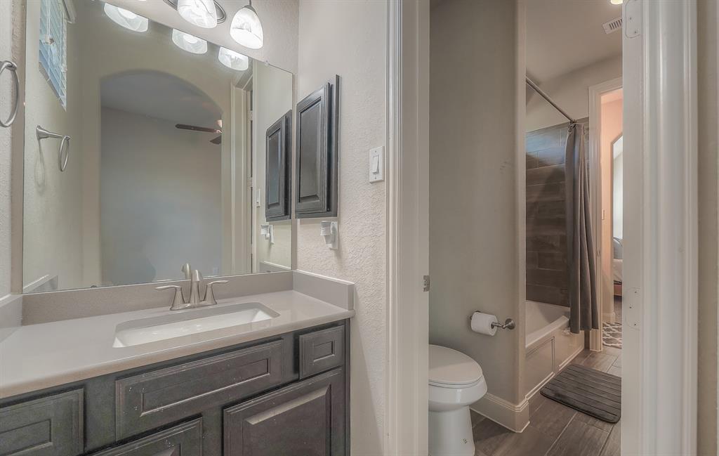 4906 1 Alaina Drive, Rosharon, Texas 77583, 4 Bedrooms Bedrooms, 12 Rooms Rooms,3 BathroomsBathrooms,Single-family,For Sale,Alaina,63286607