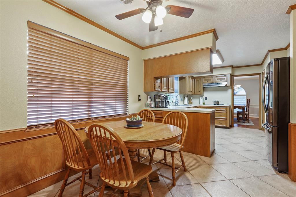 4214 2 Cedar Valley Drive, Houston, Texas 77345, 4 Bedrooms Bedrooms, 9 Rooms Rooms,2 BathroomsBathrooms,Single-family,For Sale,Cedar Valley,53368824