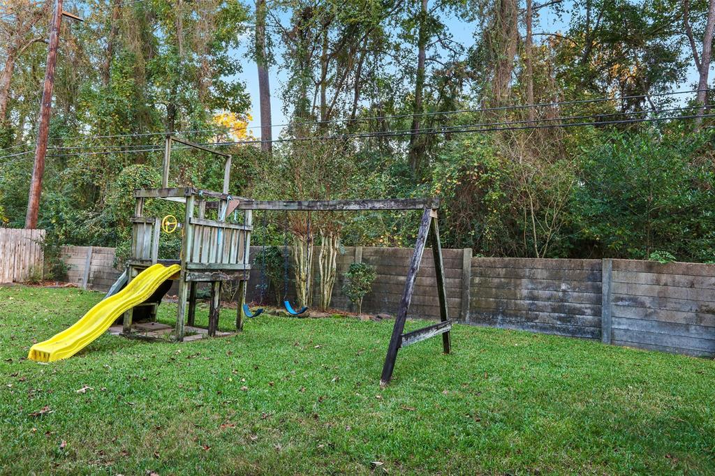 4214 2 Cedar Valley Drive, Houston, Texas 77345, 4 Bedrooms Bedrooms, 9 Rooms Rooms,2 BathroomsBathrooms,Single-family,For Sale,Cedar Valley,53368824