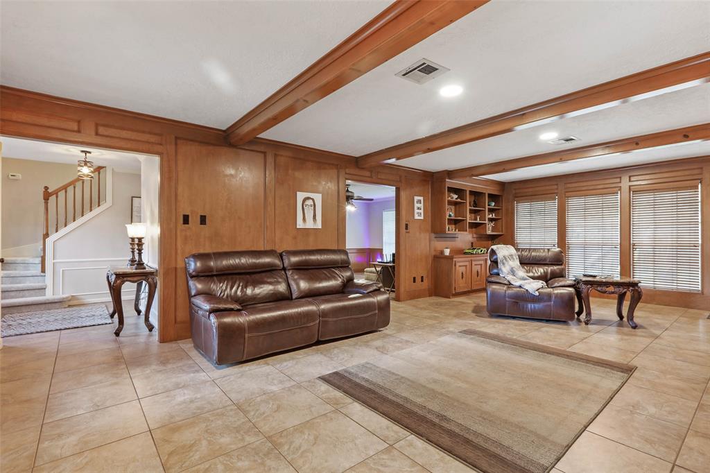 4214 2 Cedar Valley Drive, Houston, Texas 77345, 4 Bedrooms Bedrooms, 9 Rooms Rooms,2 BathroomsBathrooms,Single-family,For Sale,Cedar Valley,53368824