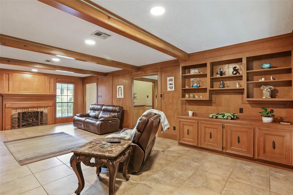 4214 2 Cedar Valley Drive, Houston, Texas 77345, 4 Bedrooms Bedrooms, 9 Rooms Rooms,2 BathroomsBathrooms,Single-family,For Sale,Cedar Valley,53368824