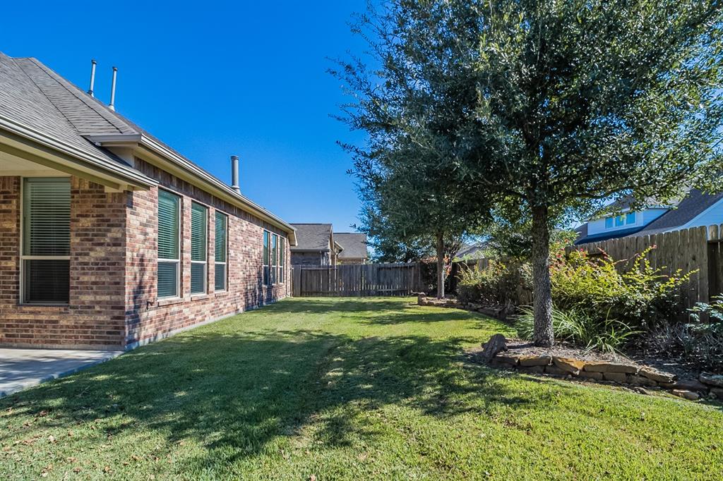 21011 2 Tranquil Shores Drive, Richmond, Texas 77407, 4 Bedrooms Bedrooms, 4 Rooms Rooms,3 BathroomsBathrooms,Single-family,For Sale,Tranquil Shores,96736837