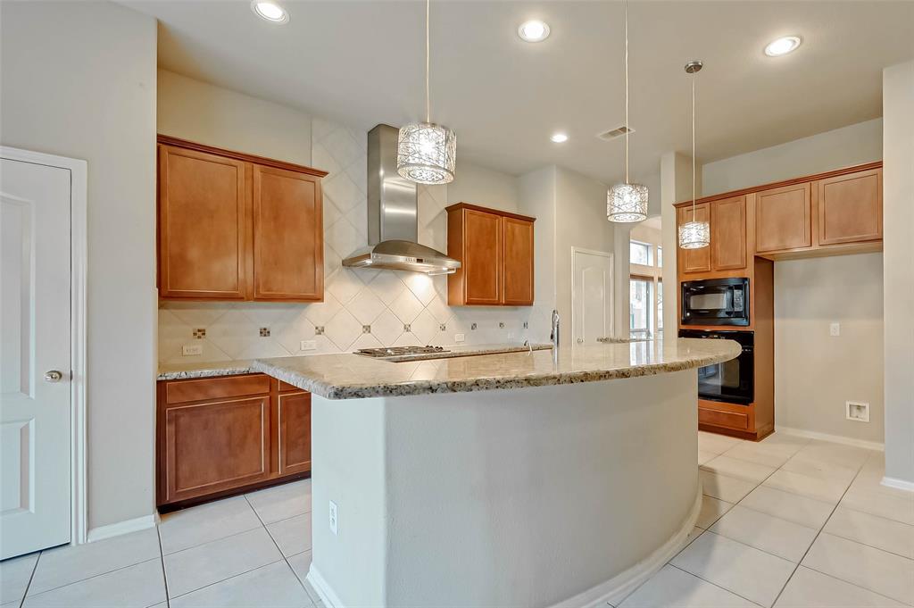 13710 2 Kingston River Lane, Houston, Texas 77044, 4 Bedrooms Bedrooms, 5 Rooms Rooms,3 BathroomsBathrooms,Single-family,For Sale,Kingston River,53125012