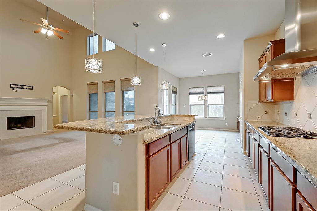 13710 2 Kingston River Lane, Houston, Texas 77044, 4 Bedrooms Bedrooms, 5 Rooms Rooms,3 BathroomsBathrooms,Single-family,For Sale,Kingston River,53125012