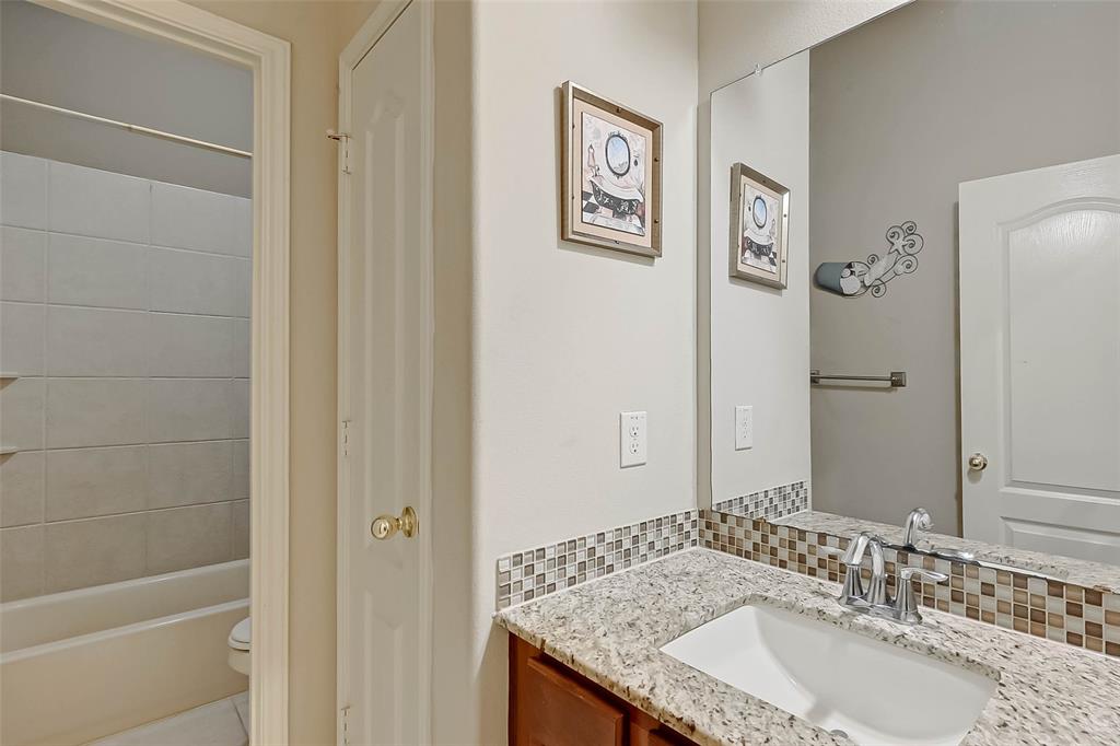 13710 2 Kingston River Lane, Houston, Texas 77044, 4 Bedrooms Bedrooms, 5 Rooms Rooms,3 BathroomsBathrooms,Single-family,For Sale,Kingston River,53125012