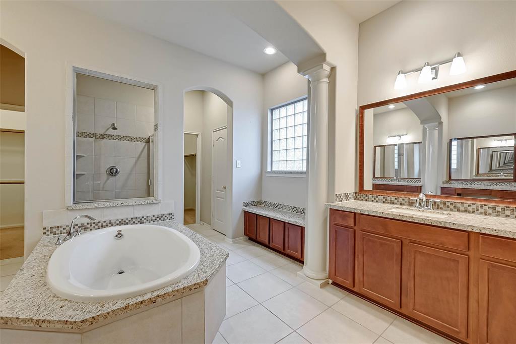 13710 2 Kingston River Lane, Houston, Texas 77044, 4 Bedrooms Bedrooms, 5 Rooms Rooms,3 BathroomsBathrooms,Single-family,For Sale,Kingston River,53125012