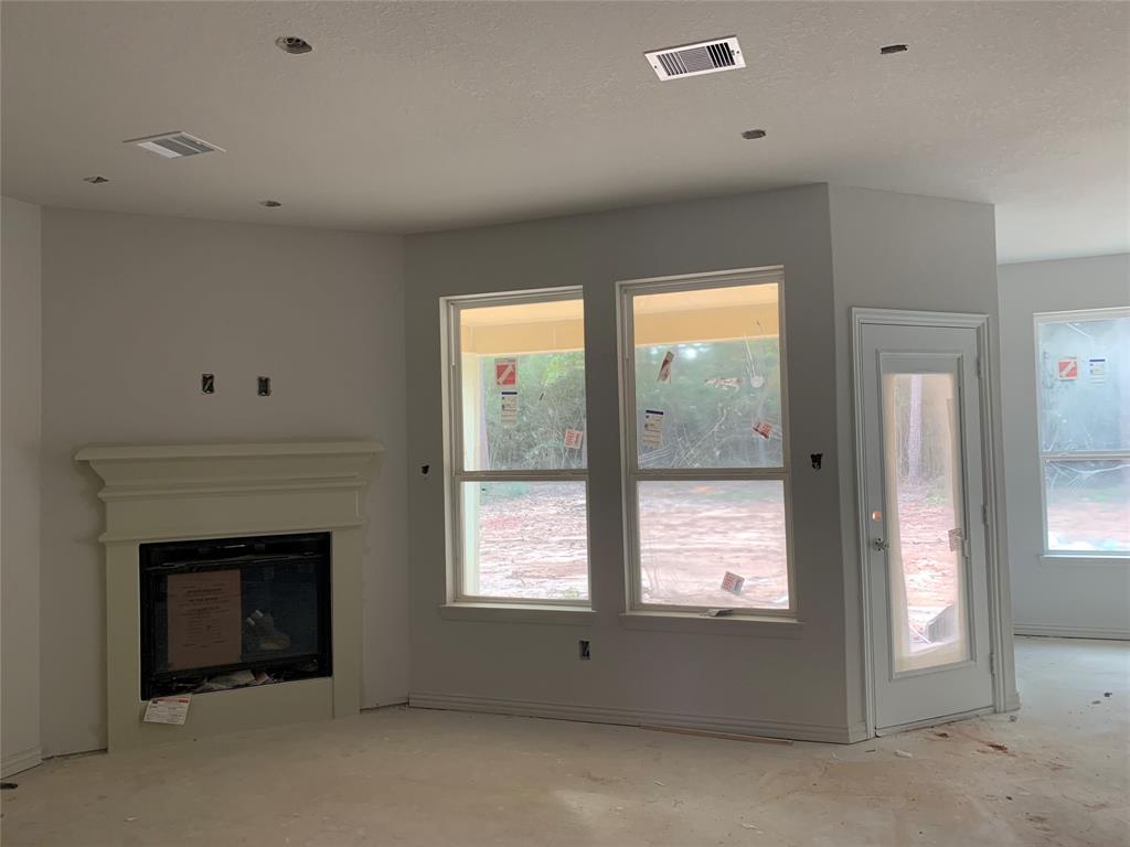 307 2 Southern Red Court, Willis, Texas 77318, 4 Bedrooms Bedrooms, 8 Rooms Rooms,3 BathroomsBathrooms,Single-family,For Sale,Southern Red,59447411