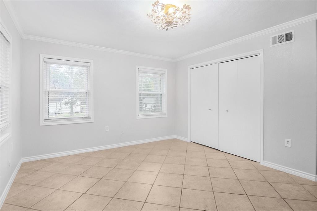 1010 1 Rosewood Drive, Dickinson, Texas 77539, 3 Bedrooms Bedrooms, 7 Rooms Rooms,2 BathroomsBathrooms,Single-family,For Sale,Rosewood,85876678
