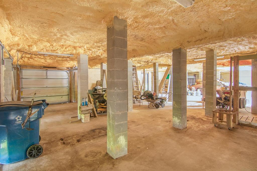 1010 1 Rosewood Drive, Dickinson, Texas 77539, 3 Bedrooms Bedrooms, 7 Rooms Rooms,2 BathroomsBathrooms,Single-family,For Sale,Rosewood,85876678