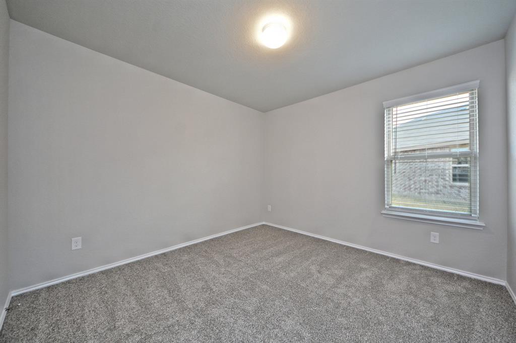 11033 1 33rd Avenue North, Texas City, Texas 77591, 4 Bedrooms Bedrooms, 6 Rooms Rooms,2 BathroomsBathrooms,Single-family,For Sale,33rd Avenue North,56886373