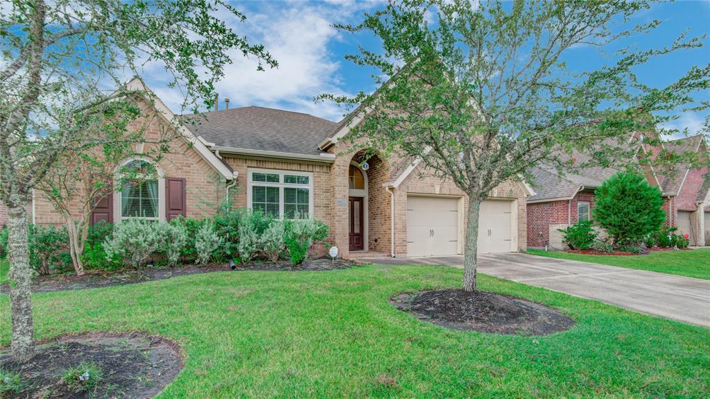13308 1 Iris View Lane, Pearland, Texas 77584, 4 Bedrooms Bedrooms, 7 Rooms Rooms,3 BathroomsBathrooms,Single-family,For Sale,Iris View,63946706