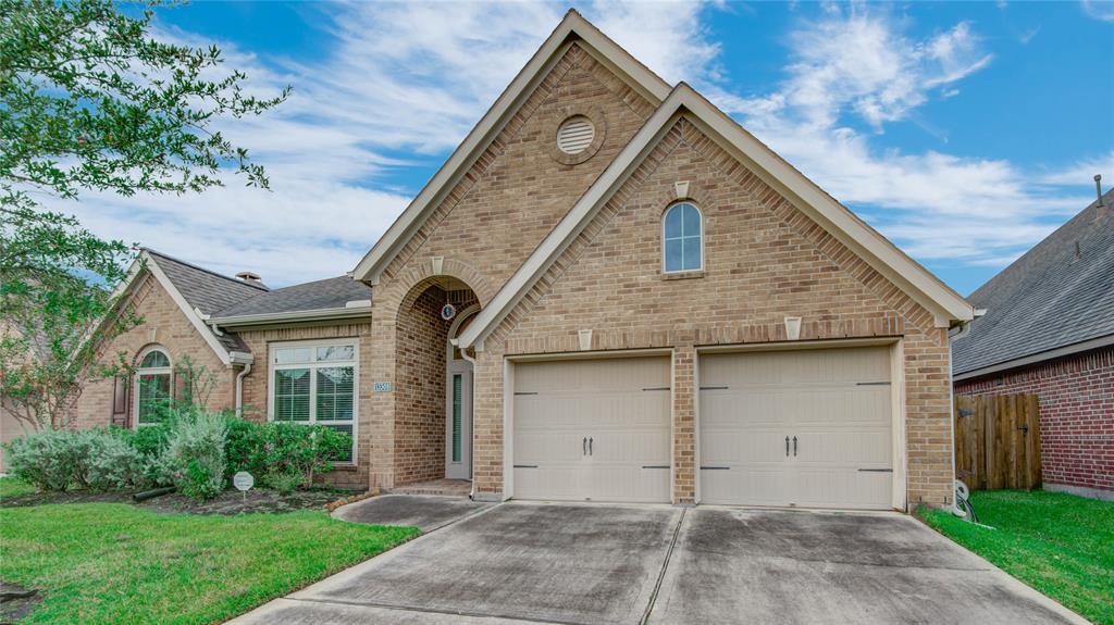 13308 1 Iris View Lane, Pearland, Texas 77584, 4 Bedrooms Bedrooms, 7 Rooms Rooms,3 BathroomsBathrooms,Single-family,For Sale,Iris View,63946706