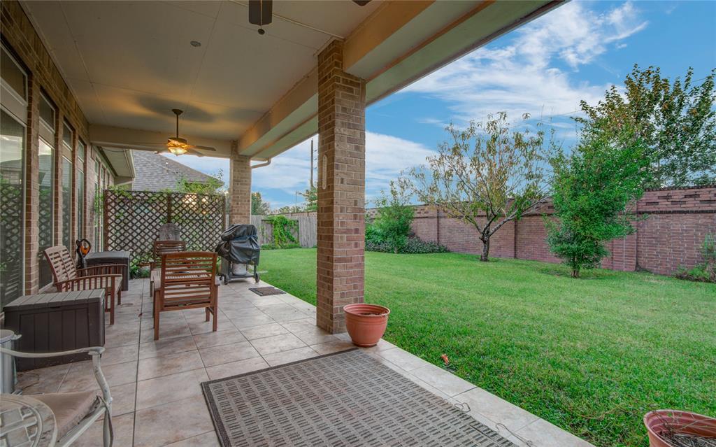 13308 1 Iris View Lane, Pearland, Texas 77584, 4 Bedrooms Bedrooms, 7 Rooms Rooms,3 BathroomsBathrooms,Single-family,For Sale,Iris View,63946706