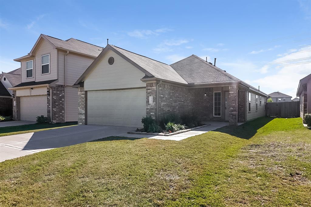 17259 1 Quiet Song Court, Richmond, Texas 77407, 3 Bedrooms Bedrooms, 3 Rooms Rooms,2 BathroomsBathrooms,Single-family,For Sale,Quiet Song,81113527