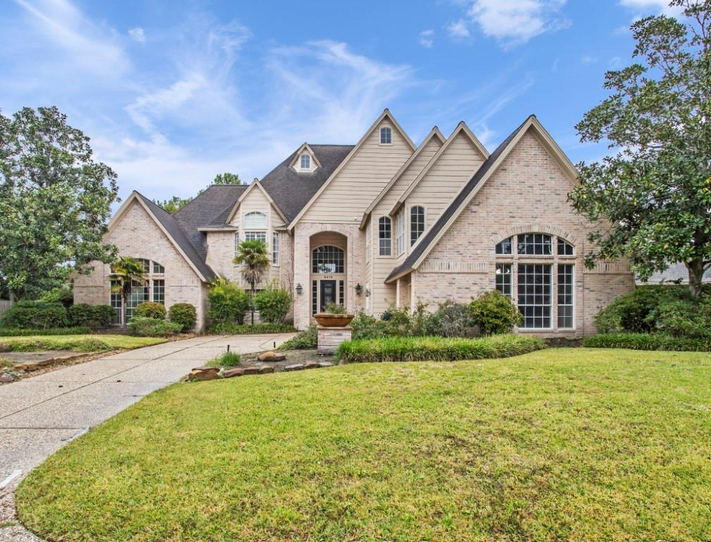 5415 2 Beaver Lodge Drive, Kingwood, Texas 77345, 5 Bedrooms Bedrooms, 10 Rooms Rooms,4 BathroomsBathrooms,Single-family,For Sale,Beaver Lodge,39964207