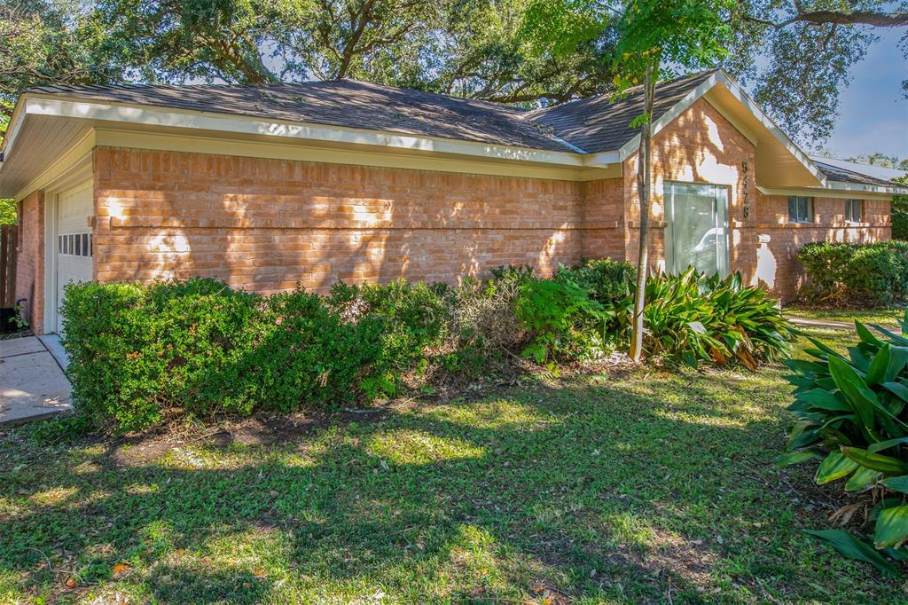 5478 1 Birdwood Road, Houston, Texas 77096, 3 Bedrooms Bedrooms, 3 Rooms Rooms,2 BathroomsBathrooms,Single-family,For Sale,Birdwood,38951092